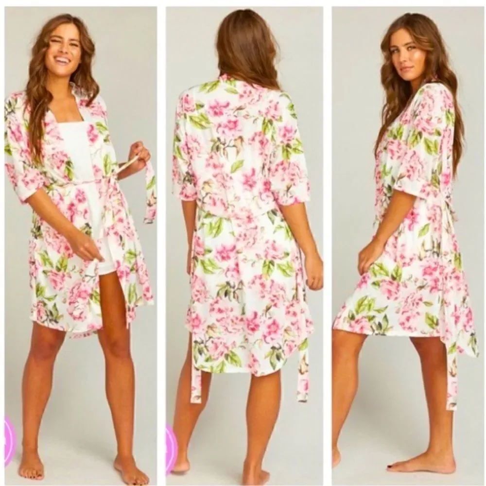 Show Me Your Mumu Brie Floral Robe in Garden of Blooms Print One Size - Picture 2 of 5